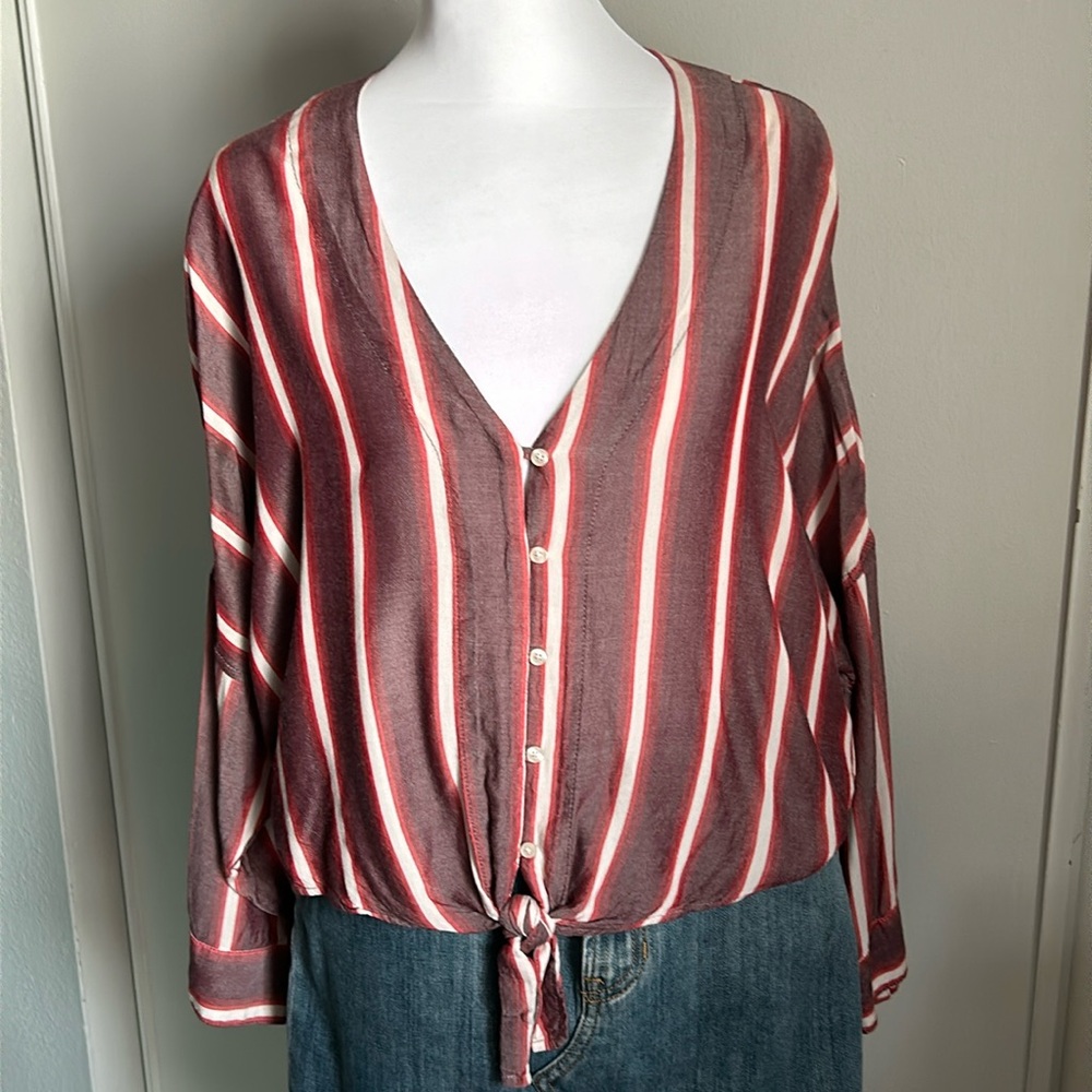 Express Women’s Tie Front Cropped Button Up Striped Blouse